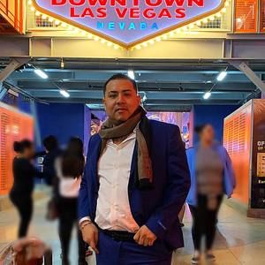 Meet your Posher, Cesar